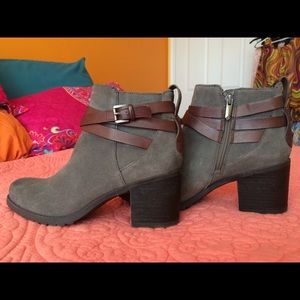 🆕 Sam Edelman Grey Suede Boots Size 8 1/2
